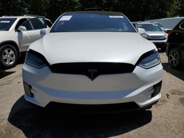 Photo 5 from auction – 2017 TESLA MODEL X with VIN 5YJXCDE22HF078302