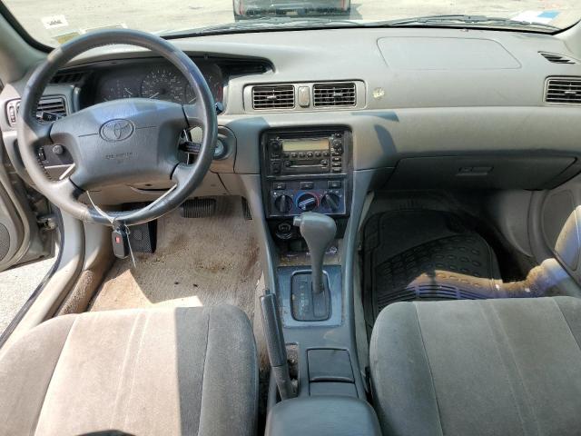 Photo 8 from auction – 2001 TOYOTA CAMRY CE with VIN JT2BG22K910572483