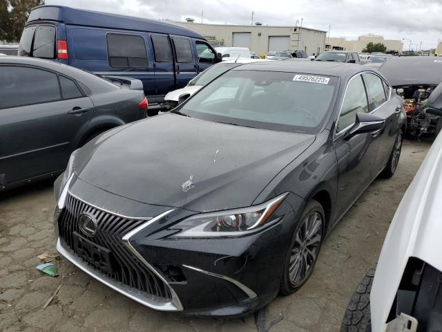 LEXUS ES 350 2019 with VIN JTHBZ1B19K2004323 - Photo from auction