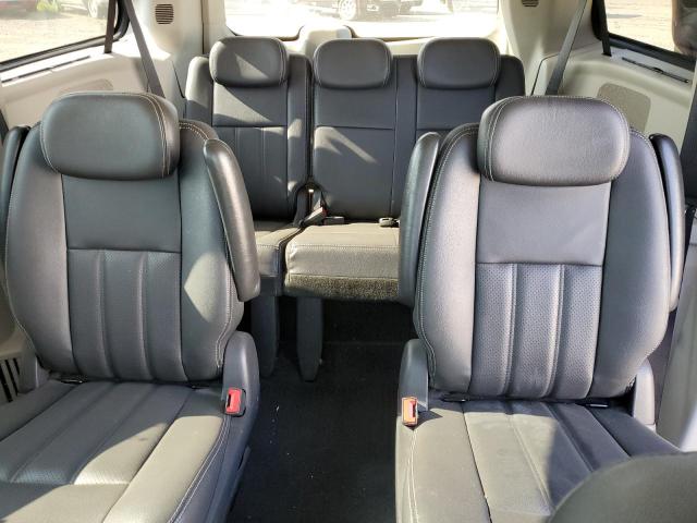 Photo 10 from auction – 2010 CHRYSLER TOWN & COU with VIN 2A4RR8DX8AR423400