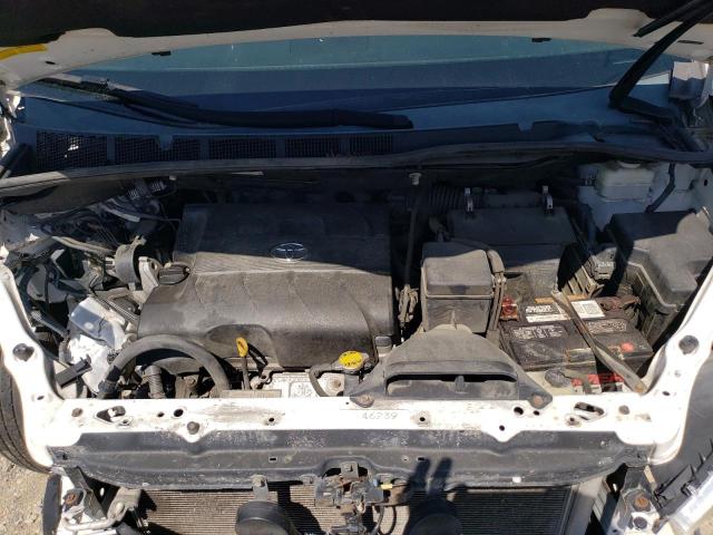 Photo 12 from auction – 2011 TOYOTA SIENNA LE with VIN 5TDKK3DC6BS048756