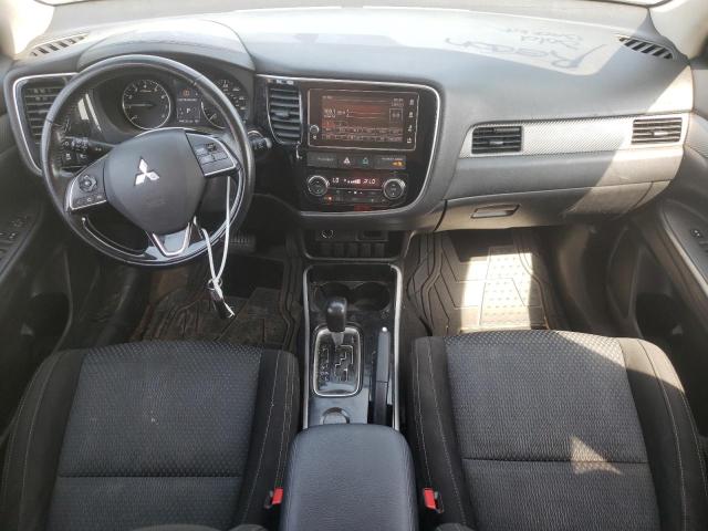 Photo 8 from auction – 2018 MITSUBISHI OUTLANDER with VIN JA4AD3A37JZ040067