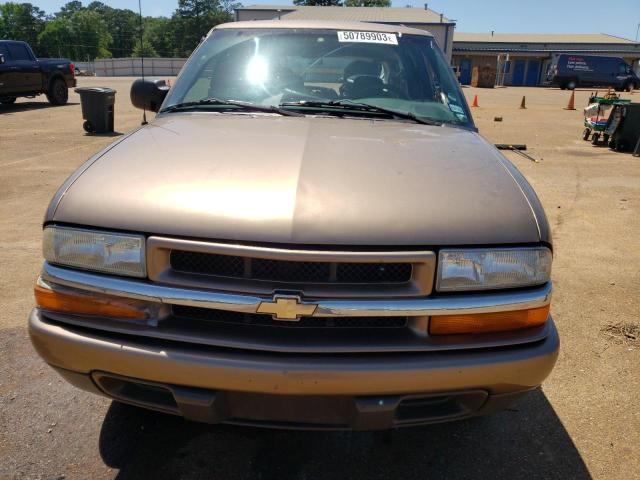 Photo 5 from auction – 2003 CHEVROLET BLAZER with VIN 1GNCS13X93K131725