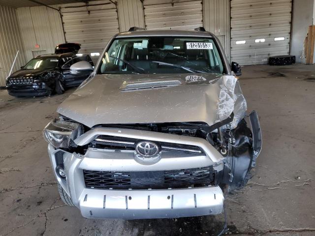Photo 5 from auction – 2022 TOYOTA 4RUNNER SR with VIN JTERU5JR3N6044533