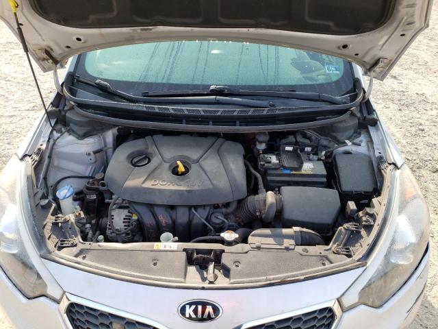 Photo 11 from auction – 2015 KIA FORTE LX with VIN KNAFK4A67F5400807