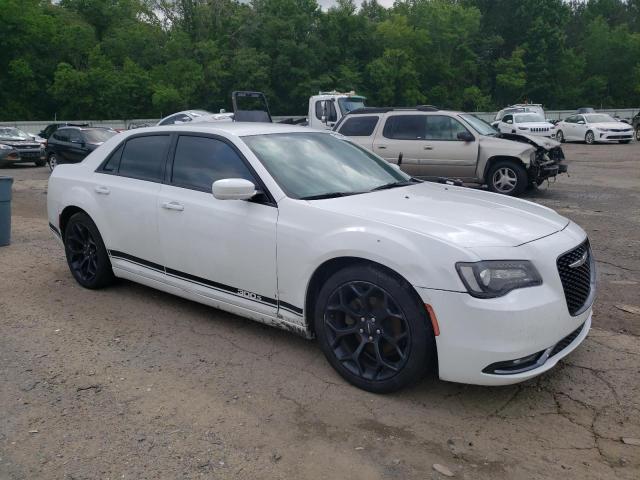 Photo 4 from auction – 2020 CHRYSLER 300 S with VIN 2C3CCABG0LH131373