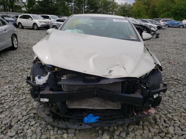 Photo 11 from auction – 2017 HYUNDAI ELANTRA SE with VIN 5NPD74LF6HH200027