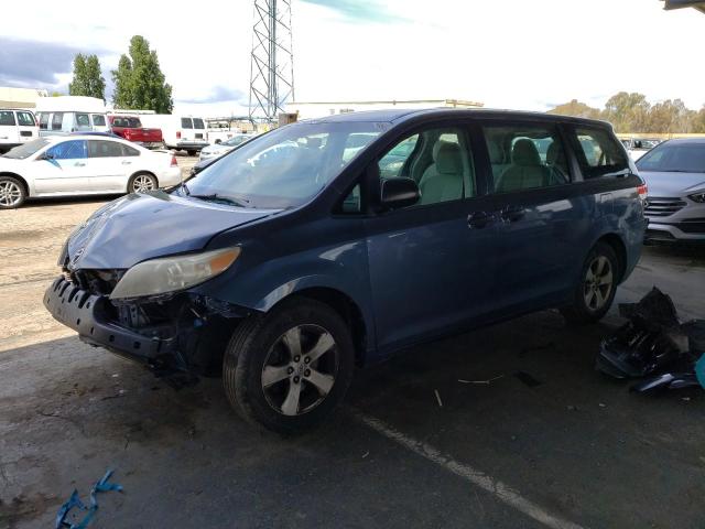 TOYOTA SIENNA 2013 with VIN 5TDZK3DC1DS339246 - Photo from auction