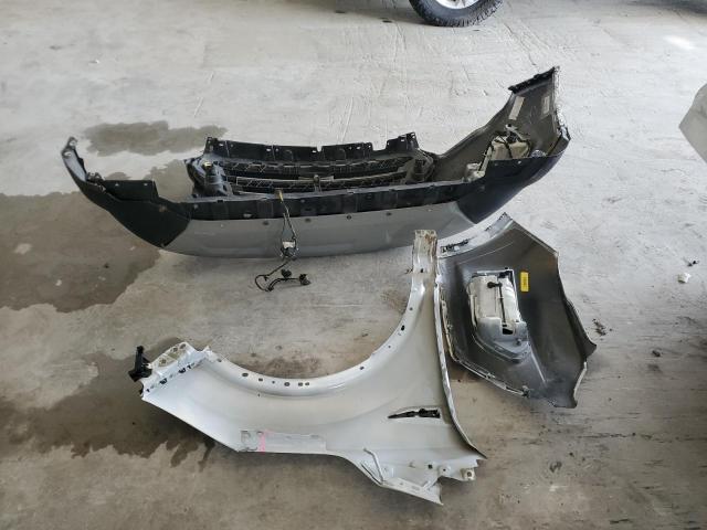 Photo 13 from auction – 2018 FORD ESCAPE SE with VIN 1FMCU0GD7JUB03660