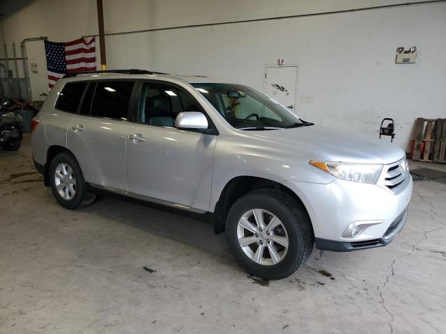 Photo 4 from auction – 2011 TOYOTA HIGHLANDER with VIN 5TDBK3EH4BS067901