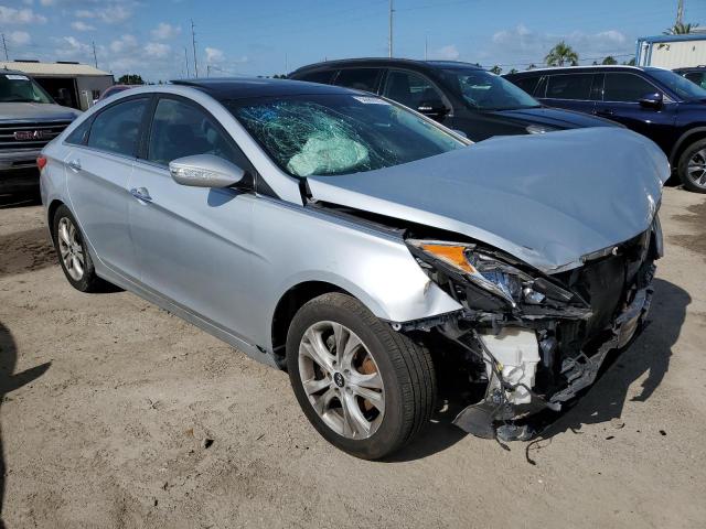 Photo 4 from auction – 2012 HYUNDAI SONATA SE with VIN 5NPEC4AC7CH341223