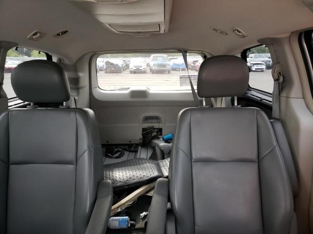 Photo 10 from auction – 2010 VOLKSWAGEN ROUTAN SE with VIN 2V4RW3D13AR324874