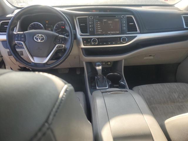 Photo 8 from auction – 2017 TOYOTA HIGHLANDER with VIN 5TDBZRFHXHS484154