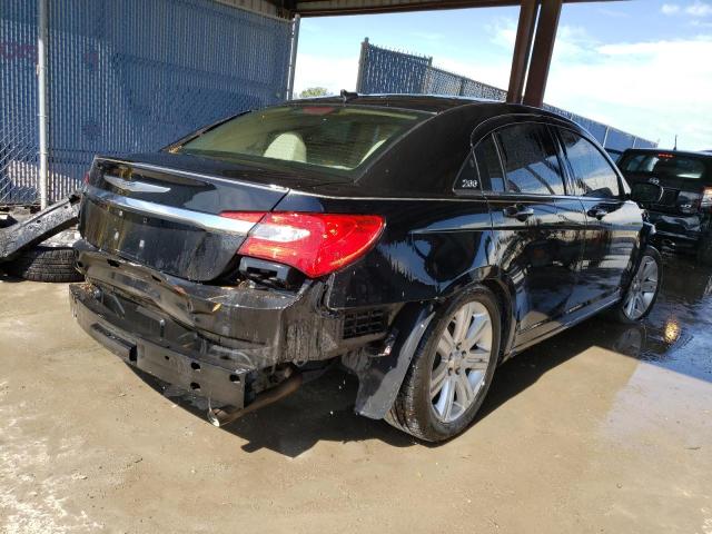 Photo 3 from auction – 2012 CHRYSLER 200 TOURIN with VIN 1C3CCBBB7CN172651