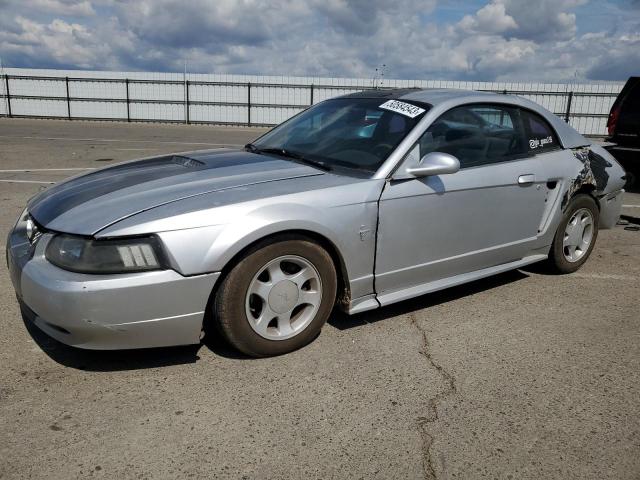 FORD MUSTANG 2000 with VIN 1FAFP404XYF208269 - Photo from auction