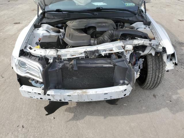 Photo 11 from auction – 2015 CHRYSLER 300C with VIN 2C3CCAKG9FH808991