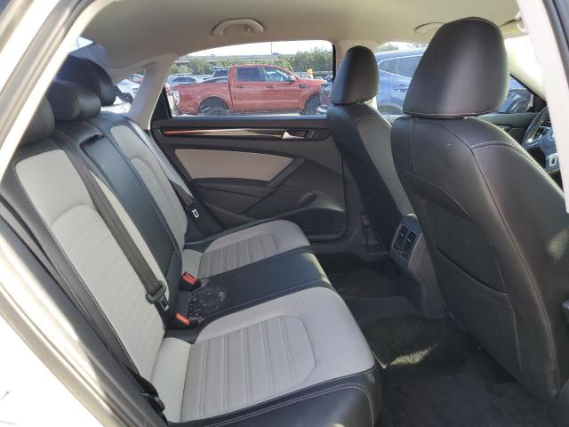 Photo 10 from auction – 2015 VOLKSWAGEN PASSAT SE with VIN 1VWBT7A35FC062547