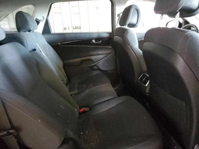 Photo 11 from auction – 2016 KIA SORENTO LX with VIN 5XYPGDA58GG038334