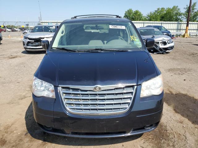 Photo 5 from auction – 2010 CHRYSLER TOWN & COU with VIN 2A4RR5D18AR226558
