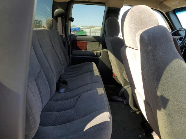 Photo 10 from auction – 2003 CHEVROLET SILVERADO with VIN 1GCEK19T53E182014