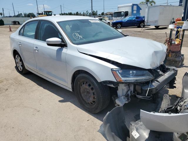 Photo 4 from auction – 2017 VOLKSWAGEN JETTA S with VIN 3VW2B7AJXHM376567