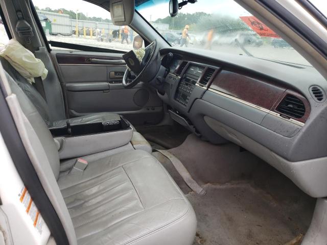 Photo 7 from auction – 2004 LINCOLN TOWN CAR E with VIN 1LNHM81W44Y629949