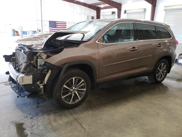 TOYOTA HIGHLANDER 2019 with VIN 5TDJZRFH8KS705169 - Photo from auction