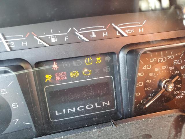 Photo 9 from auction – 2010 LINCOLN NAVIGATOR with VIN 5LMJJ3J57AEJ00879