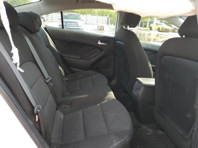 Photo 10 from auction – 2017 KIA FORTE LX with VIN 3KPFK4A76HE085081