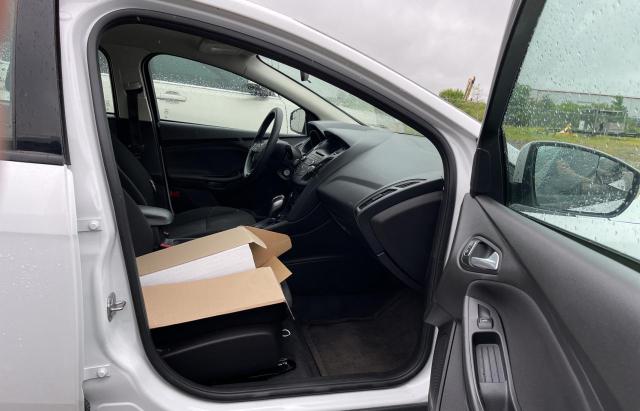 Photo 5 from auction – 2015 FORD FOCUS SE with VIN 1FADP3F26FL307676