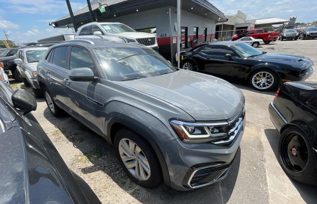 VOLKSWAGEN ATLAS CROS 2020 with VIN 1V21E2CA8LC211132 - Photo from auction