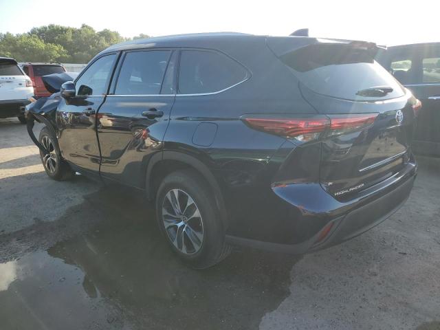 Photo 2 from auction – 2022 TOYOTA HIGHLANDER with VIN 5TDGZRAH1NS103834