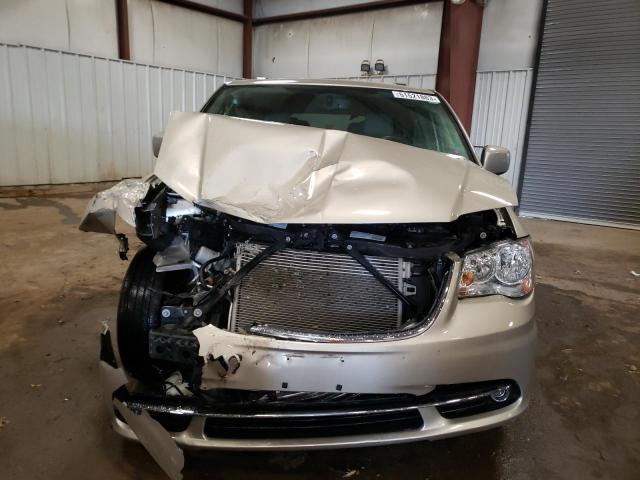 Photo 5 from auction – 2015 CHRYSLER TOWN & COU with VIN 2C4RC1BG4FR561606