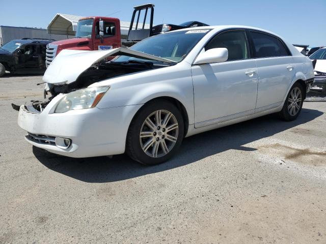 TOYOTA AVALON XL 2005 with VIN 4T1BK36B45U024276 - Photo from auction