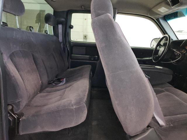 Photo 10 from auction – 2002 CHEVROLET SILVERADO with VIN 2GCEK19T321171285