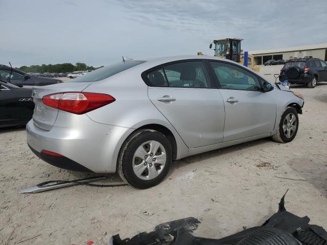 Foto 3 de la subasta – 2014 KIA FORTE LX con VIN KNAFK4A63E5207973