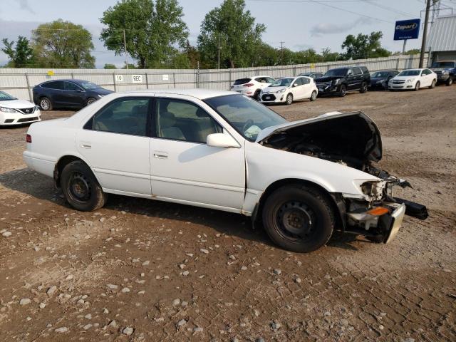 Photo 4 from auction – 1998 TOYOTA CAMRY CE with VIN 4T1BF28K1WU044269