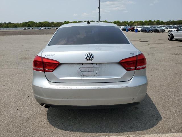 Photo 6 from auction – 2015 VOLKSWAGEN PASSAT S with VIN 1VWAT7A37FC120380