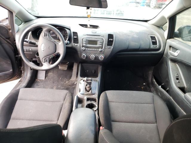 Photo 8 from auction – 2017 KIA FORTE LX with VIN 3KPFK4A71HE130900