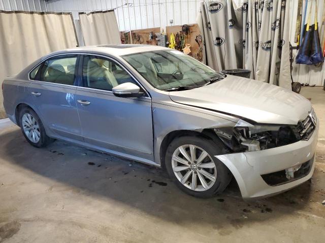 Photo 4 from auction – 2012 VOLKSWAGEN PASSAT SEL with VIN 1VWCH7A37CC070523