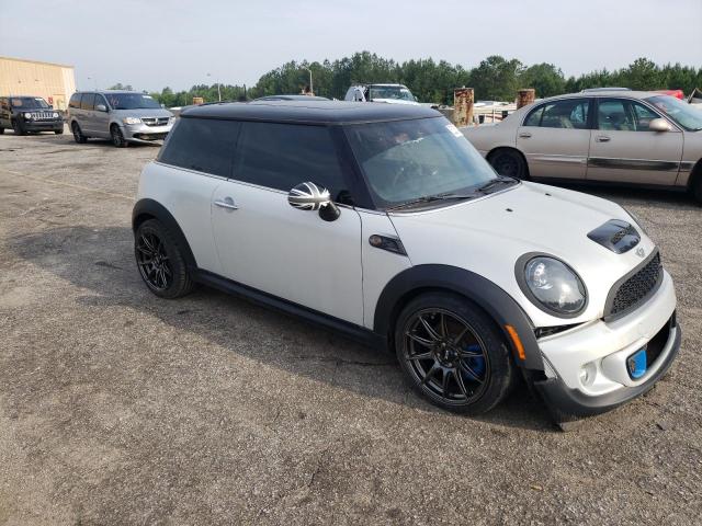 Photo 4 from auction – 2011 MINI COOPER S with VIN WMWSV3C50BTY12626