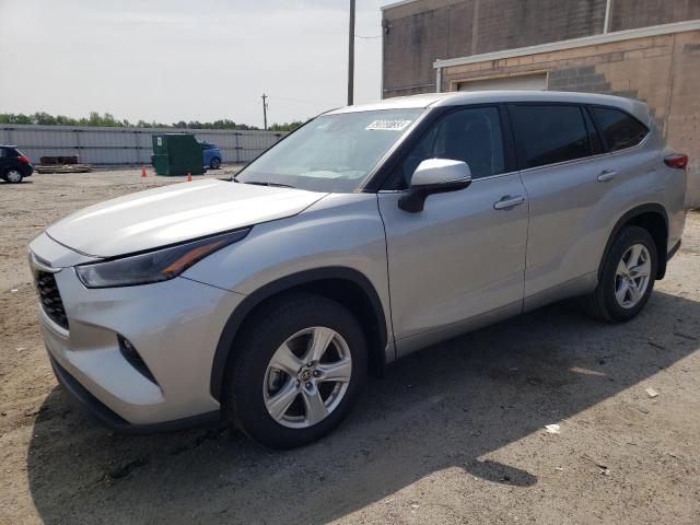 TOYOTA HIGHLANDER 2023 z numerem VIN 5TDKDRBH9PS017276 - Zdjęcie z aukcji