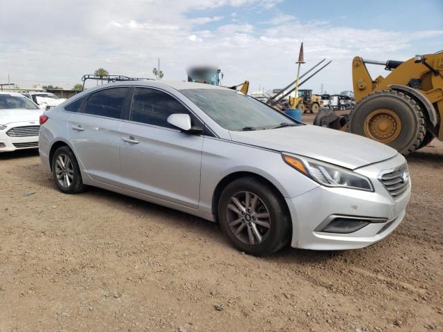 Photo 4 from auction – 2016 HYUNDAI SONATA SE with VIN 5NPE24AF6GH347808