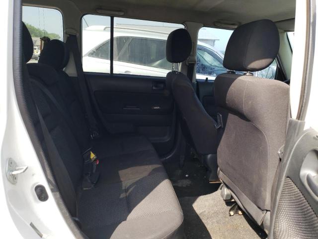 Photo 10 from auction – 2005 TOYOTA SCION XB with VIN JTLKT324654020162