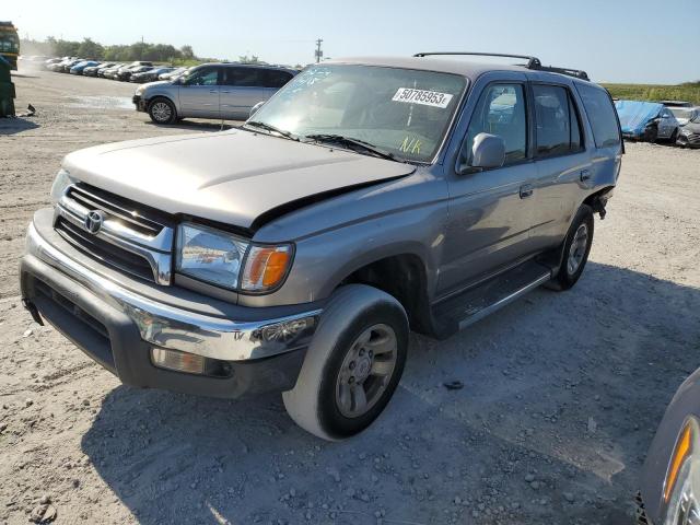 TOYOTA 4RUNNER SR 2002 with VIN JT3GN86R820235824 - Photo from auction