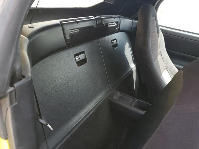 Photo 10 from auction – 2002 TOYOTA MR2 SPYDER with VIN JTDFR320820049738