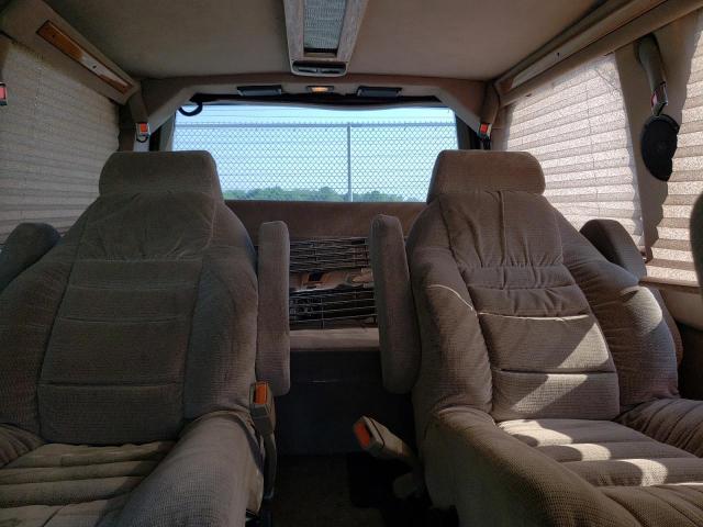 Photo 10 from auction – 2002 CHEVROLET ASTRO with VIN 1GBDM19X52B100411