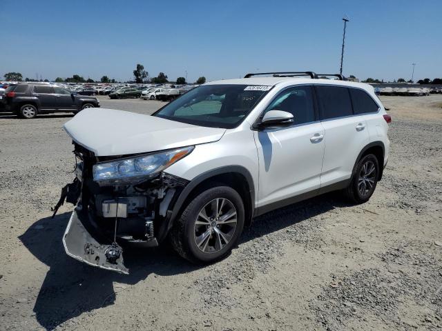 TOYOTA HIGHLANDER 2019 with VIN 5TDBZRFH6KS716191 - Photo from auction