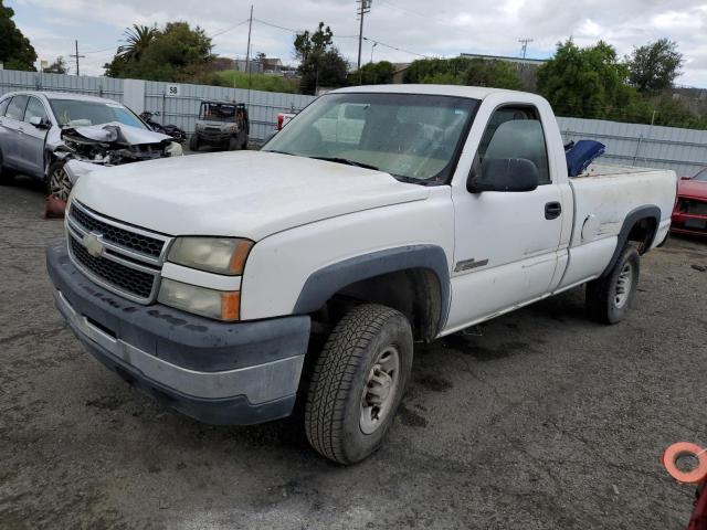 Photo 1 from auction – 2006 CHEVROLET SILVERADO with VIN 1GCHC24DX6E141141