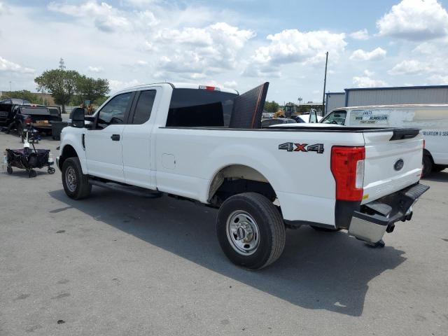 Photo 2 from auction – 2017 FORD F250 SUPER with VIN 1FT7X2B61HED15556